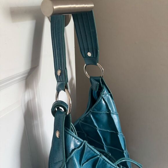 Steve Madden Y2K Large Textured Shoulder  Bag Turquoise Vegan - Picture 5 of 10